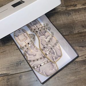 Dolce Vita Izabel slides size 8 worn once